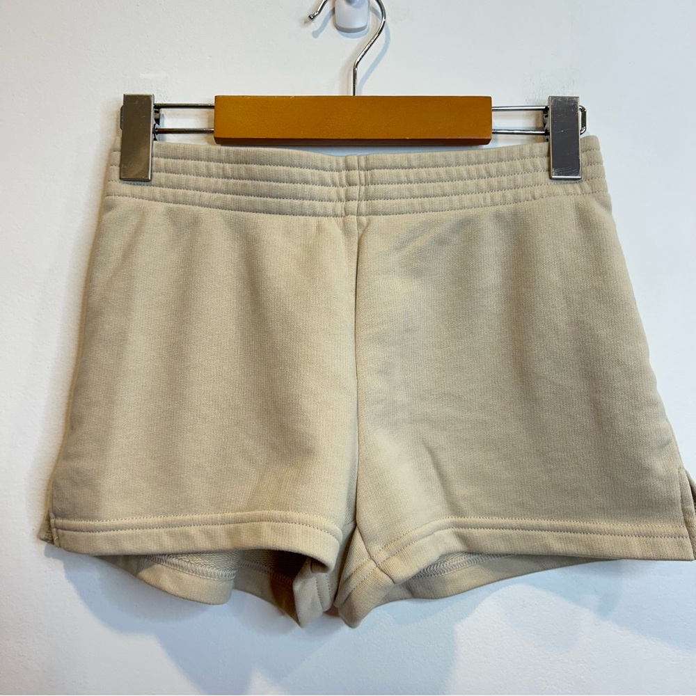 Aritzia TNA Fleece Mini Sweatshorts Tan Sand Loungewear Comfy Cozy